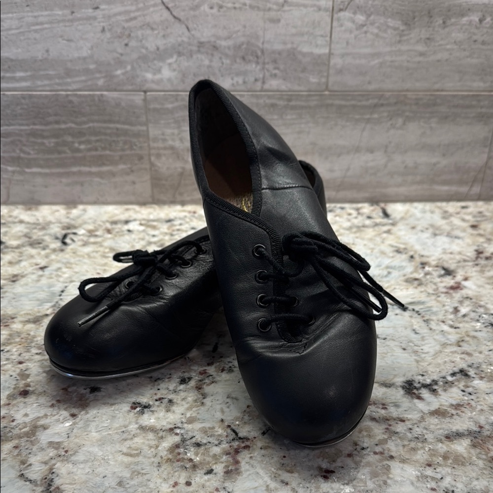 Capezio Black Tap Shoes - Women’s Size 5W